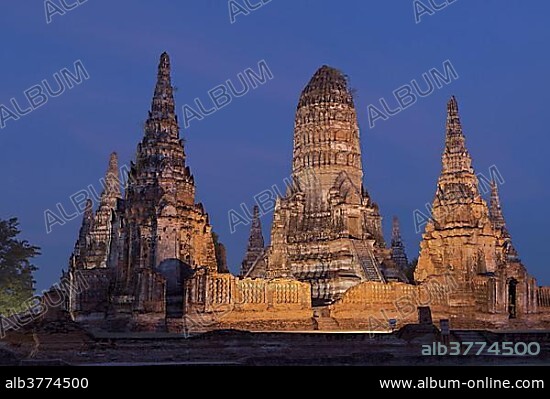 Wat Chaiwatthanaram temple at night, Ayutthaya, Thailand, Asia.