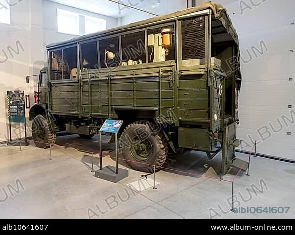 4x4 Bedford QL Type M machinery truck, REME museum, MOD Lyneham, Wiltshire, England, UK.