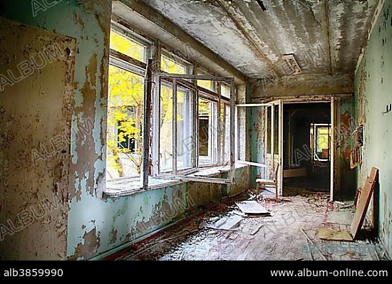 Destroyed building, ghost town Prypyat in the Chernobyl region, Prypyat, Kiev Oblast, Ukraine, Europe.