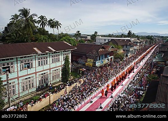Buddhist monks in the Azarni Road, Bigboon Pilgrims' procession, Dhammakaya Foundation, aerial, Dawei, Tanintharyi Region, Myanmar, Asia *** IMPORTANT: Image may not be used in a negative context with the Dhammakaya temple ***.