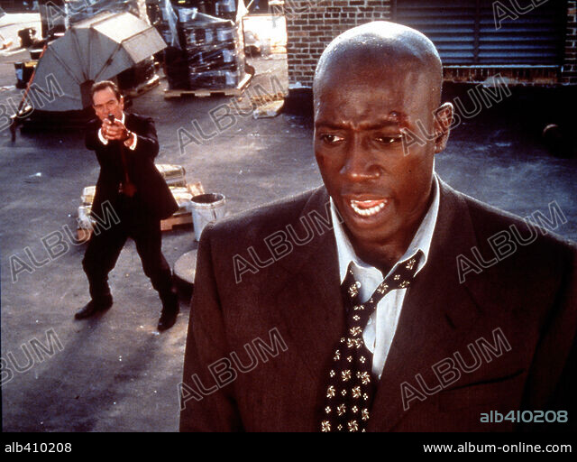 TOMMY LEE JONES and WESLEY SNIPES in U. S. MARSHALS, 1998 ...