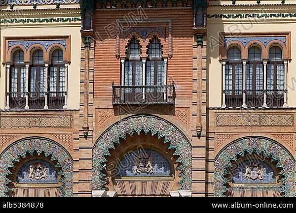 Parque Maria Luisa Park, Museo de Arte y Costumbres, Museum of Ethnology, Mudejar, Sevilla, Andalusia, Spain, Europe.