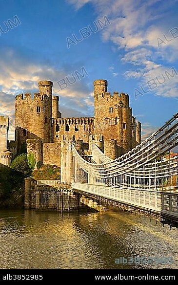 The medieval Conwy Castle or Conway Castle, built 1283 for Edward I., UNESCO World Heritage Site, Conwy, Wales, Great Britain.
