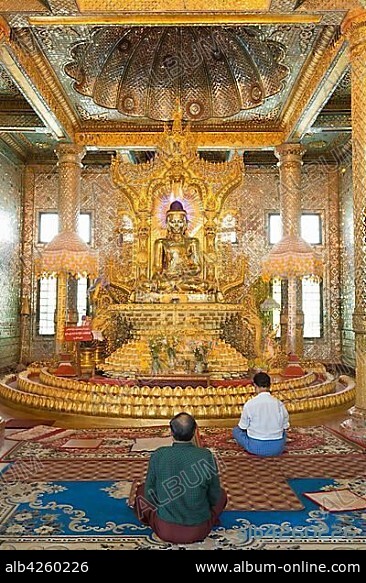 Gilded sitting Buddha, Nan Oo Buddha, Nan Oo Buddha Hall, Botataung Pagoda, Buddhist temple, Yangon, Myanmar, Asia.
