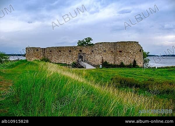 Kronoberg Castle Ruins (Kronobergs slottsruin), Växjö, Smaland, Kronobergs län, Sweden, Europe.