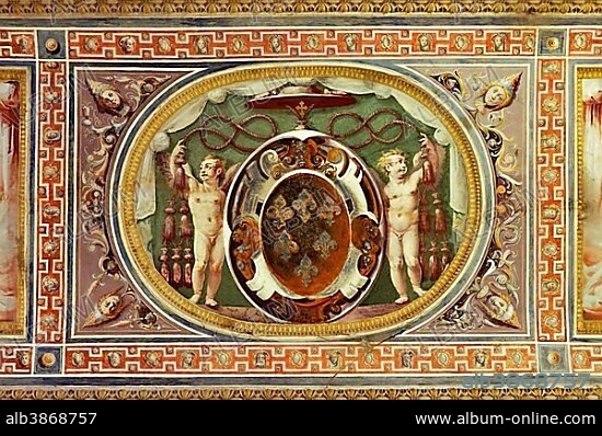 Ceiling fresco, coat of arms of Cardinal Alessandro Farnese, later Pope Paul III., entrance hall of the palazzo in Fortezza, Villa Farnese, Caprarola, Lazio, Italy, Europe.