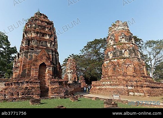 Temple Tower Ruins, Prang, Wat Maha That, Wat Mahathat, Ayutthaya, Thailand, Asia.