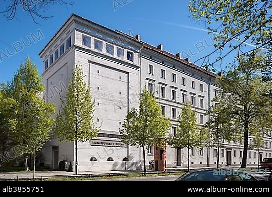 Hochbunker, concrete blockhouse integrated in a residential block, 1942, Neue Südstadt, National Socialists plan shows war planning of the Nazis, now Kunstbunker Tumulka, Prinzregentenstraße, Munich, Bavaria, Germany, Europe.