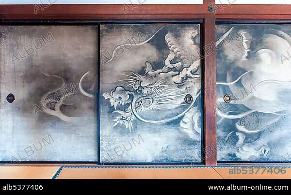 Dragon on a paper wall, Shoji, painting in Kennin-ji, Kenninji Temple, Komatsucho, Kyoto, Japan, Asia.