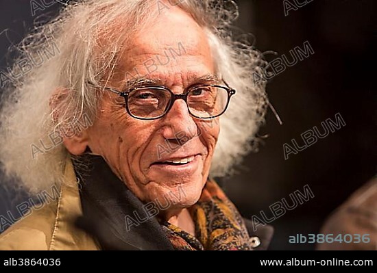 The artist Christo, press conference at the opening of the exhibition of the Christo-installation "Big Air Package" in the Gasometer Oberhausen, Oberhausen, North Rhine-Westphalia, Germany, Europe.