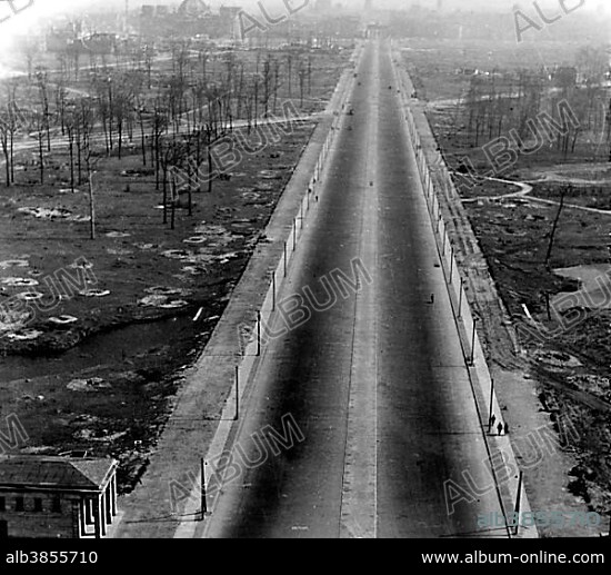 Berlin Tiergarten destroyed Straße des 17. Junis, 1946, Berlin, Germany, Europe.