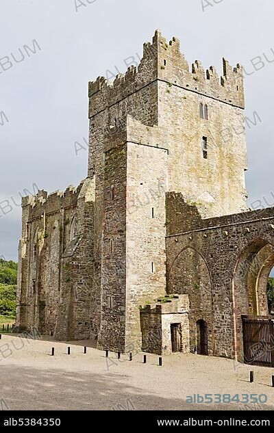 Tintern Abbey a Cistercian abbey founded 1200, County Wexford, Ireland, Europe.