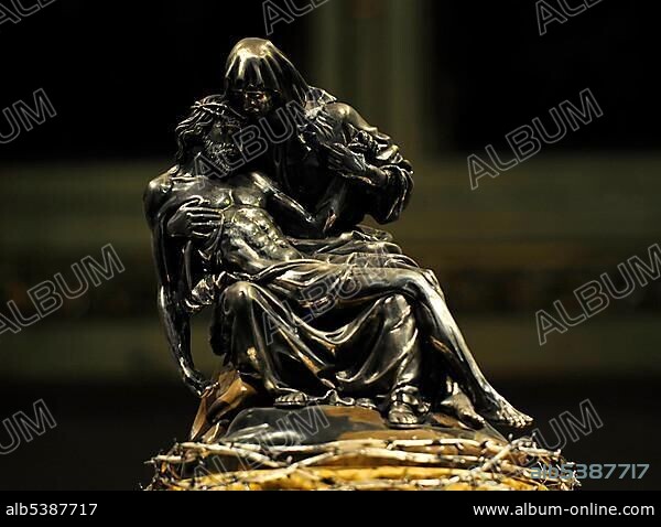Statue of Jesus dying on the historic Estela de la Almudena column by Manuel Carrera, interior view, Almudena Cathedral, Santa MarÃ­a la Real de La Almudena Cathedral, Madrid, Spain, Europe.