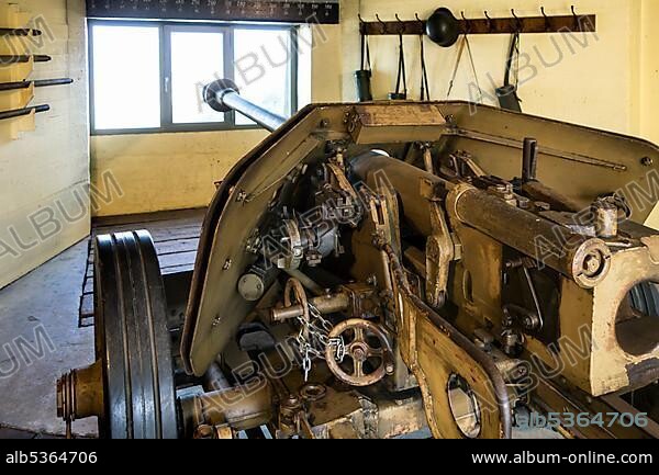 German WWII Pak 40 75 mm anti-tank gun in the bunker at Raversyde Atlantikwall, Open Air Museum Atlantikwall in Raversijde, West Flanders, Belgium, Europe.
