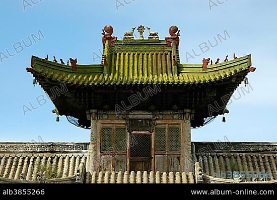 Roof of the Buddhist Temple in the Winter Palace, Ulan Bator, Mongolia, Asia.