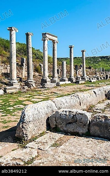 Columned street leading to the Nymphaeum, Fountain, Perge, Antalya, Turkey, Asia.