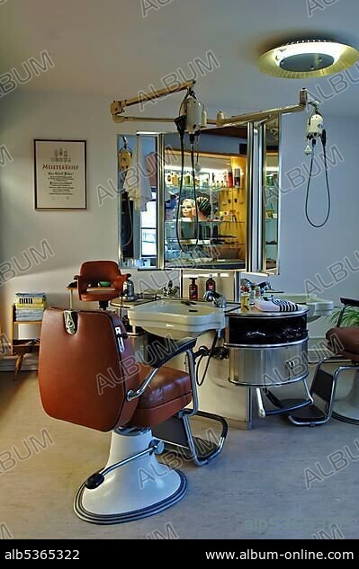 Barbershop dating to ca. 1950, Industriemuseum, Lauf an der Pegnitz, Middle Franconia, Bavaria, Germany, Europe.