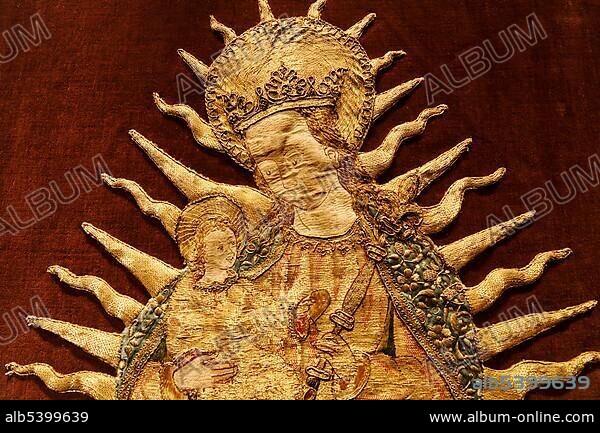 Virgin and child in a halo, elaborate embroidery on a medieval chasuble, historical liturgical garment, Stiftsmuseum Museum Xanten monastery museum, Xanten, Niederrhein region, North Rhine-Westphalia, Germany, Europe.