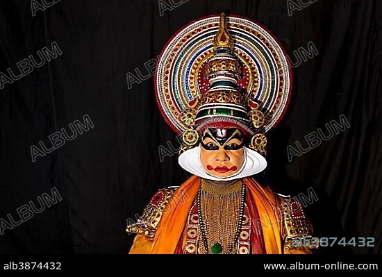 Katakali artist posing dressed up as Shiva, Varkala, Kerala, India, Asia.