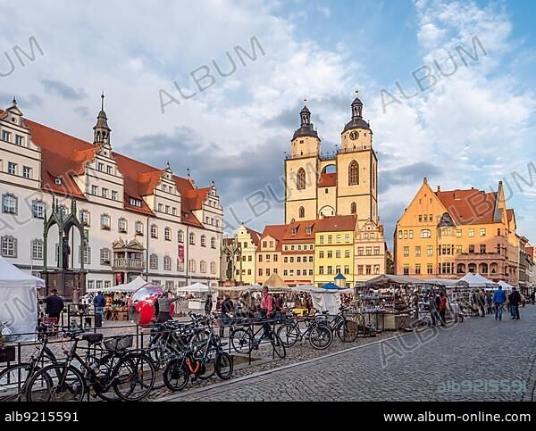 Wittenberg market square, on the left Wittenberg town hall and on the right Wittenberg town church, mother church of the Reformation, Luther city Wittenberg, Saxony-Anhalt, Germany, Europe.