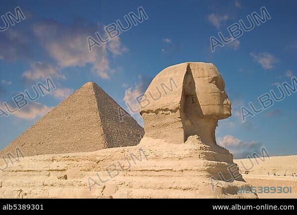 Sphinx and Pyramid of Giza, Egypt, Africa.