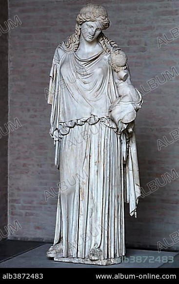 Statue of the peace goddess Eirene, Roman copy of the sculptor Kephisodot, c. 370 BC, glyptotheque, Munich, Upper Bavaria, Germany, Europe.