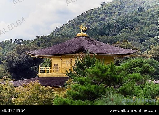 Kinkaku-ji, Temple of the Golden Pavilion, also Rokuon-ji, Zen Buddhist temple, Kyoto, Japan, Asia.