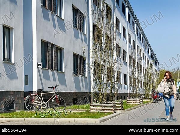 Walter Gropius' residential buildings, Jungfernheideweg, large housing estate Siemensstadt, Spandau, Berlin, Germany, Europe.