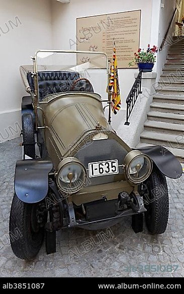 Old automobile built by Gräf & Stift, vehicle of the Sarajevo assassination, replica, Schloss Artstetten, Artstetten, Lower Austria, Austria, Europe.