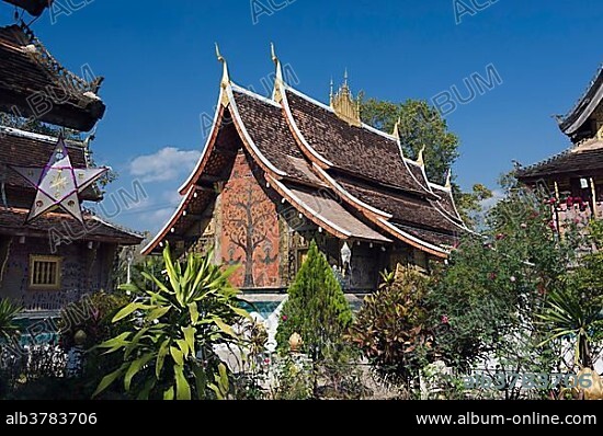 Wat Xieng Thong temple, Luang Prabang, Laos, Indochina, Asia.