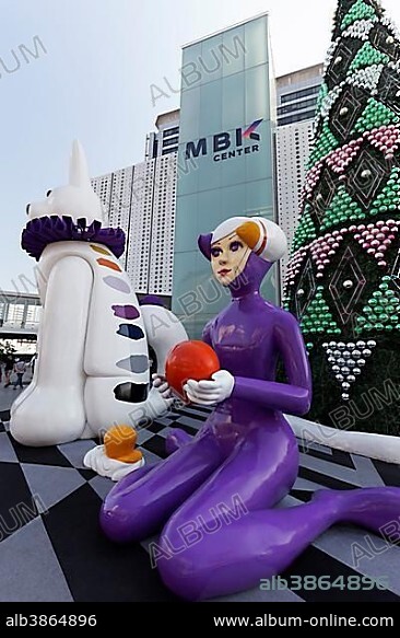 Sculptures of comic figures in front of the MBK Center, Shopping Mall, Siam Square, Pathum Wan, Bangkok, Thailand, Asia.