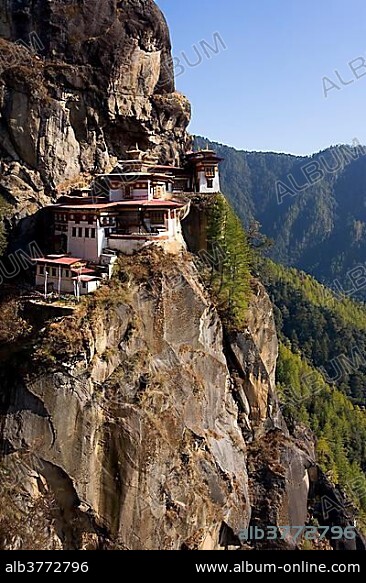 Taktsang Monastery, 3120m, also known as Tiger's Nest, Paro, Bhutan, Kingdom of Bhutan, South Asia, Asia.