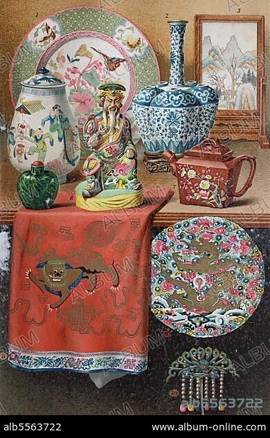Verschiedene Beispiele chinesischer Kunst und Dekoration, 1. emaillierte Kupferschale, 2. Porzellanvase, 3. Specksteinschirm, 4. Ming-Vase, 5. gläsernes Tabakfläschchen, 6. kwan-ti Kriegsgott, 7. tönerne Teekanne, 8. stoffliches Altartuch, 9. seidenstickerei, 10. haarnadel, digital restaurierte Reproduktion einer Originalvorlage aus dem 19. Jahrhundert.