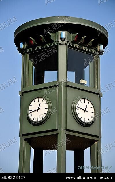 Germany's first traffic light, 1924, at Potsdamer Platz, Berlin, Germany, Europe.
