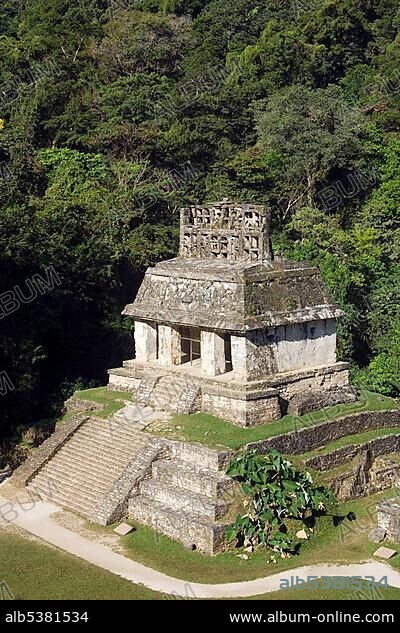 Palenque, UNESCO World Heritage Site, Templo del Conde, Temple of the Count, Yucatan, Mexico, Central America.
