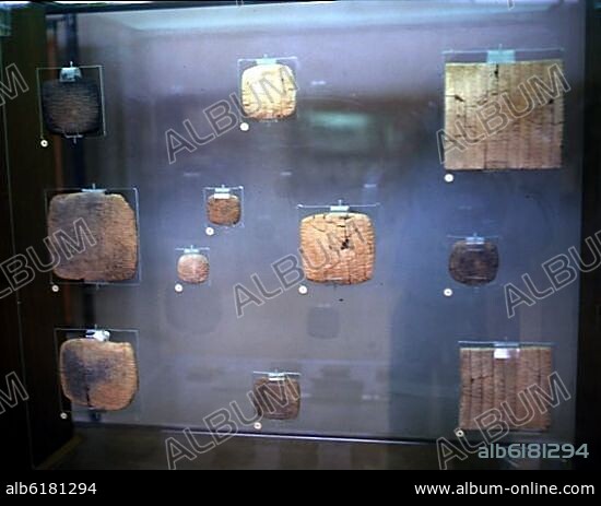 TABLILLAS CUNEIFORMES PROCEDENTES DE EBLA-TEXTOS ADMINISTRATIVOS,LEYES EN LENGUA SEMITICA-S III AC.