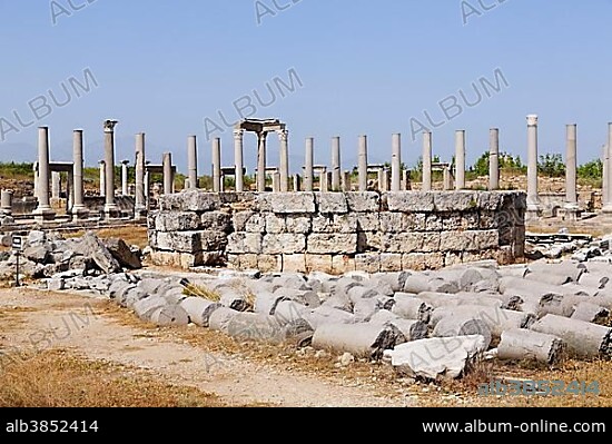 Macellum and Agora, ancient city of Perge, Perge, Aksu, Turkish Riviera, Province of Antalya, Mediterranean Region, Turkey, Asia.