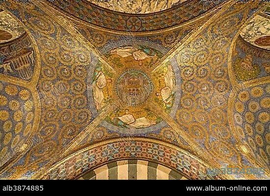 Ceiling mosaic Civitas Dei, Aachen Cathedral, Aachen, North Rhine-Westphalia, Germany, Europe.