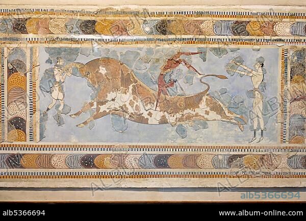 Bull jumper from Agia Triada, Archaeological National Museum in Heraklion (Iraklion), Crete, Greece, Europe.