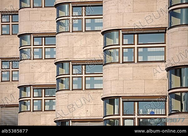 Detail of the front, Shell-Haus building, head of the Berlin Gasag natural gas vendor, built in 1932 by architect Fahrenkamp, Berlin, Germany, Europe.