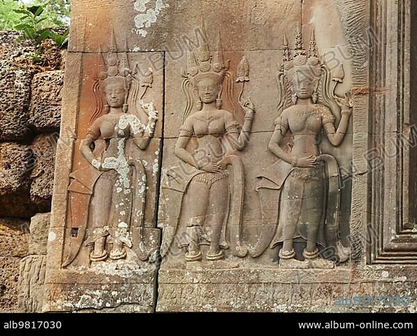 Angkor Wat Temple; Apsara Dancers; Siem Reap Province; Angkor's Temple Complex Site listed as World Heritage by Unesco in 1192; built at the XIIth Century; Cambodia; Asia.