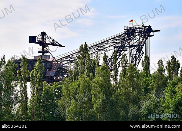 Excavator 1452 is a bucket wheel excavator manufactured in 1961 by VEB Schwermaschinenbau Lauchhammerwerk for lignite mining and used in the former Berzdorf open pit mine until 2001. Lake Berzdorf, Hagenwerder, Görlitz, Saxony, Germany, Europe.