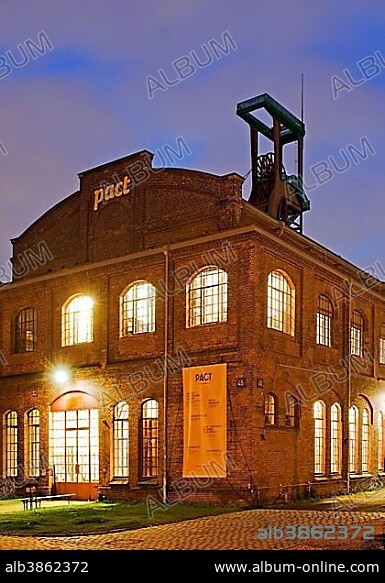 PACT Zollverein, Performing Arts Choreographisches Zentrum NRW Tanzlandschaft Ruhr, evening twilight, Essen, Ruhr Area, North Rhine-Westphalia, Germany, Europe.