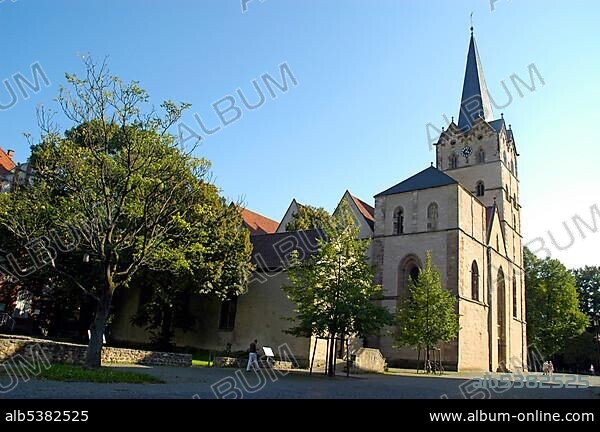 Cathedral and Wolderuskapelle in the old part of Herford, North Rhine-Westphalia, Germany, Europe.