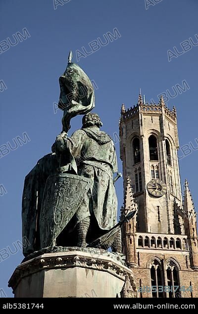 Statue of the Bruges folk heroes Jan Breydel and Pieter de Coninck, on the market square Grote Markt, in the historic centre of Bruges, Belgium, Europe.