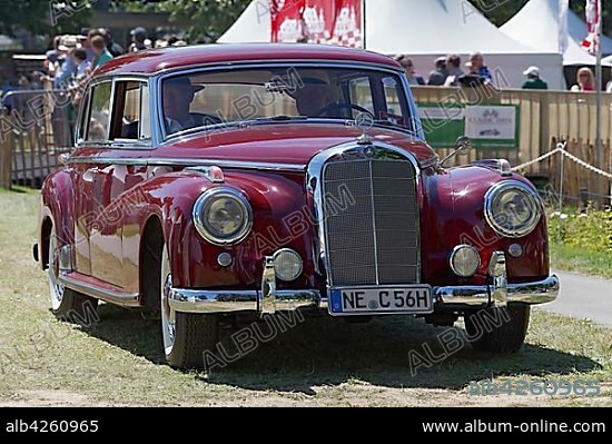 Mercedes-Benz 300 Limousine, W 186, Adenauer-Mercedes, 1955 model, classic car, Schloss Dyck Classic Days 2016 Juchen, Niederrhein, North Rhine-Westphalia, Germany, Europe.