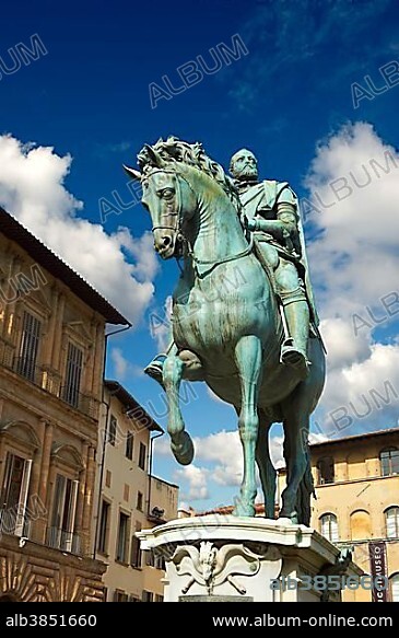 The bronze equestrian statue of Cosimo I by Giambologna, 1594, Piazza della Signoria, Florence, Tuscany, Italy, Europe.