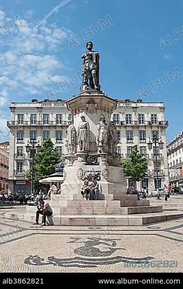 Statue of Luis de Camoes, Camões Square, Lisbon, Portugal, Europe.