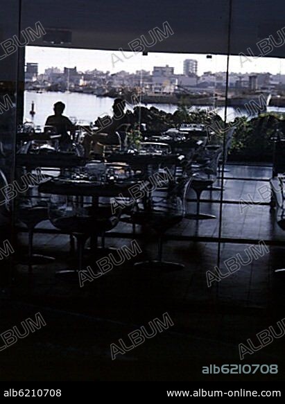 AUTOR LIBRE 01307. RESTAURANTE DEL CASTILLO DE SAN JOSE.