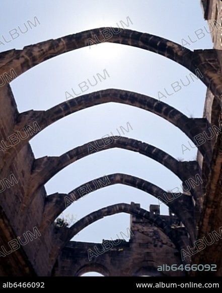 RUINAS DEL CASTILLO DE VALDERROBRES - ARCOS FAJONES - SIGLO XIV - GOTICO ESPAÑOL.